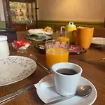 Les Volets Verts Bed & Breakfast 3*