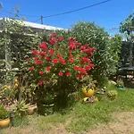 Les Volets Verts Bed & Breakfast 3*