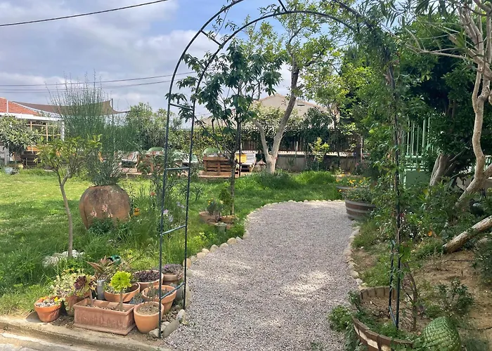 Les Volets Verts 3* Saint-Laurent-de-la-Cabrerisse