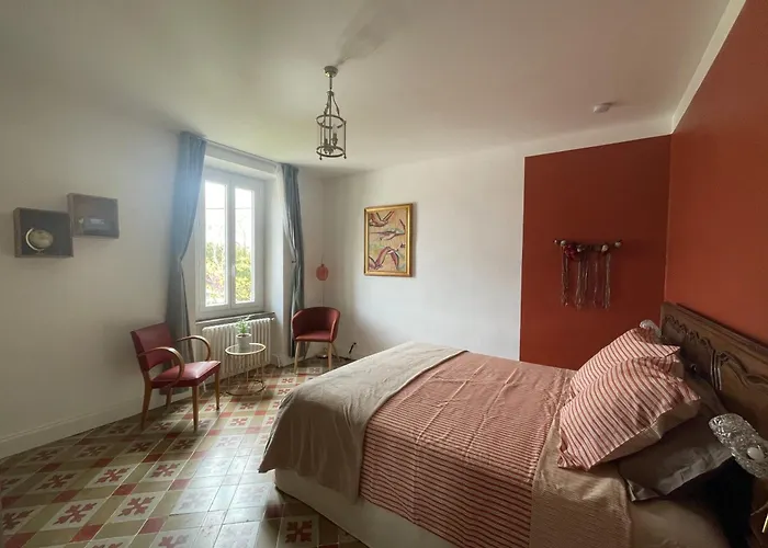 Les Volets Verts Bed & Breakfast 3*