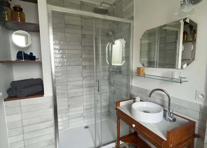 Bed & Breakfast Les Volets Verts Saint-Laurent-de-la-Cabrerisse