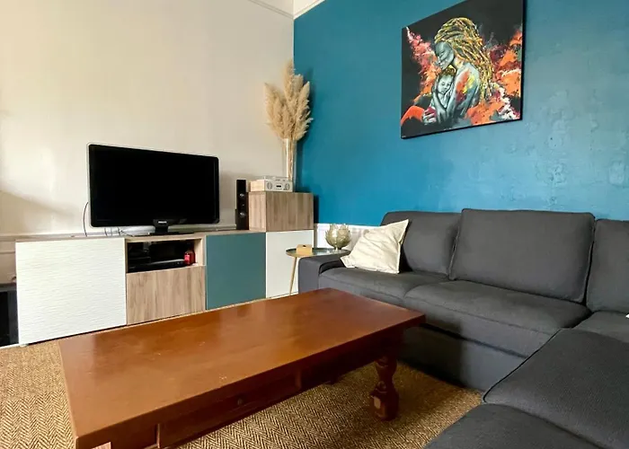 Les Volets Verts Bed & Breakfast